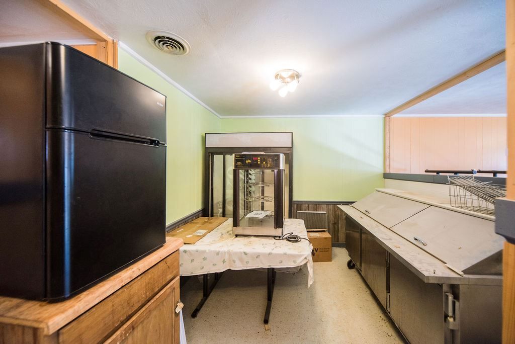 16671 US Highway 68 E, Hardin, KY 42048